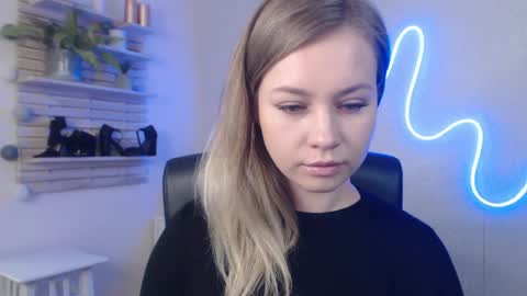 Holly online show from 01-16-25, 06:35