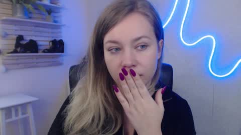 Holly online show from 02-05-25, 09:15