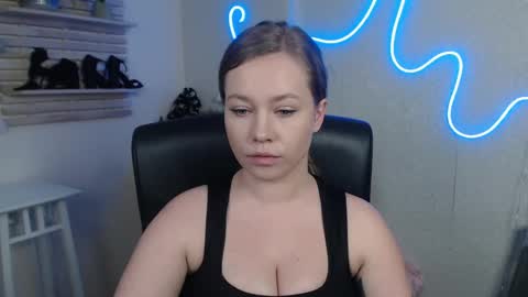 Holly online show from 02-27-25, 03:25