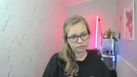 Holly online show from 10-07-25, 07:00