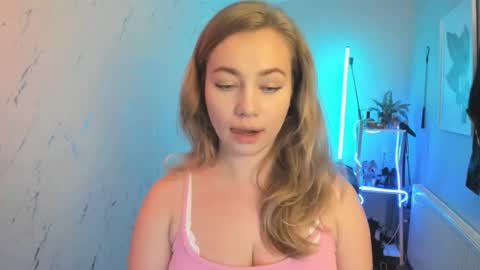 Holly online show from 10-14-25, 06:20