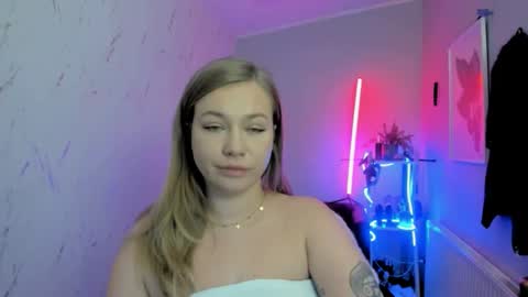 Holly online show from 11-19-25, 07:58