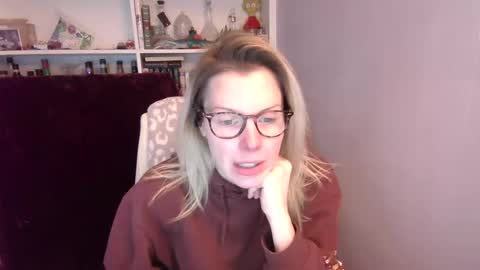 holly_bourbon online show from 02-23-26, 08:06