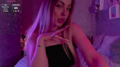 holly_molly8 online show from 02-27-25, 07:15