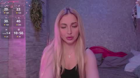 holly_molly8 online show from 10-02-25, 04:36