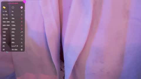 Snapshot of holly_molly_69 chatting on 11-22-25, 04:22 Molly online show from 11-22-25, 04:22