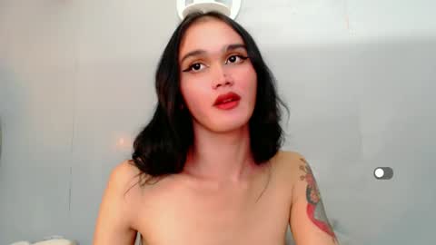 Apple online show from 01-09-25, 01:24