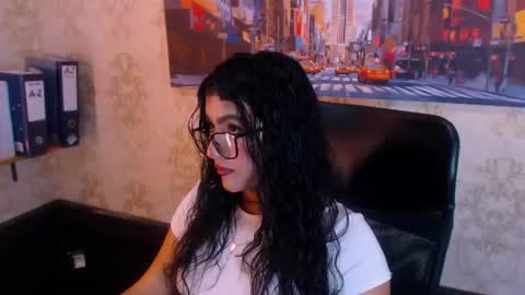 Holly Wastson online show from 07-16-26, 04:51