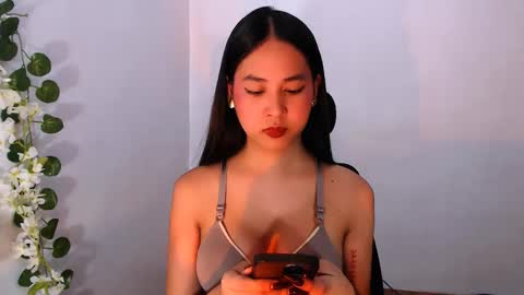 Snapshot of hollyclarita chatting on 11-05-25, 02:28 YOUR GODDESS CLARITA online show from 11-05-25, 02:28