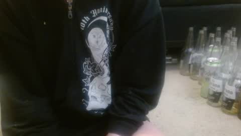 Holly Hawkes online show from 04-06-26, 01:47