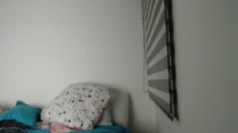 Snapshot of hollykoff chatting on 12-28-24, 05:02 space online show from 12-28-24, 05:02