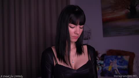 Snapshot of hollylinder_ chatting on 01-12-25, 01:53 Holly Linder online show from 01-12-25, 01:53