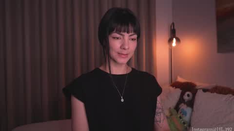 Snapshot of hollylinder_ chatting on 11-05-25, 01:38 Holly Linder online show from 11-05-25, 01:38