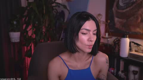 Snapshot of hollylinder_ chatting on 07-12-26, 02:35 Holly Linder online show from 07-12-26, 02:35