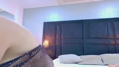 Holly online show from 03-28-26, 12:05