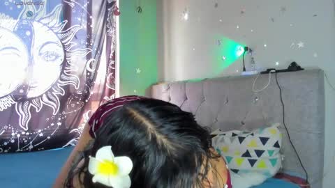 Snapshot of hollypurple chatting on 04-01-26, 06:05 Hades and Persefone online show from 04-01-26, 06:05