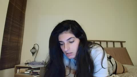 hollyshit_ online show from 03-29-26, 12:32