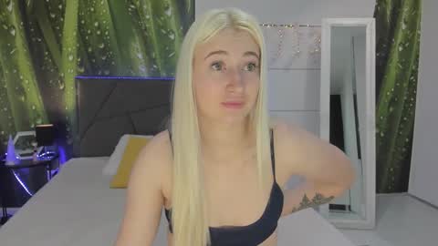 HollyTaillor online show from 03-20-26, 06:29