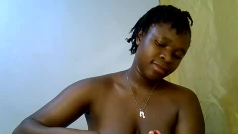 Snapshot of holy_ebony chatting on 06-06-26, 03:06 holy_ebony online show from 06-06-26, 03:06