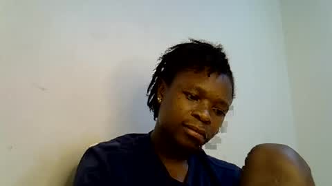 Snapshot of holy_ebony chatting on 06-18-26, 09:14 holy_ebony online show from 06-18-26, 09:14