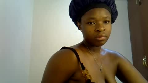 Snapshot of holy_ebony chatting on 06-21-26, 11:13 holy_ebony online show from 06-21-26, 11:13