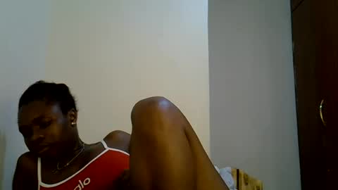 Snapshot of holy_ebony chatting on 06-25-26, 12:42 holy_ebony online show from 06-25-26, 12:42
