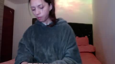 holy_julii online show from 07-11-26, 02:25