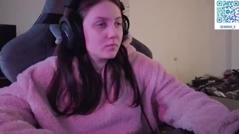 Snapshot of holy_kveta chatting on 02-07-26, 03:21 Kviki online show from 02-07-26, 03:21