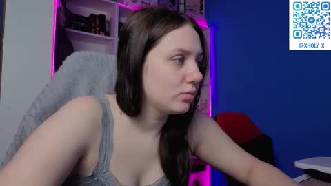 Snapshot of holy_kveta chatting on 02-11-26, 03:11 Kviki online show from 02-11-26, 03:11