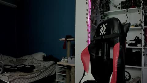 Snapshot of holy_mistresss chatting on 11-07-25, 10:15 holy_mistresss online show from 11-07-25, 10:15