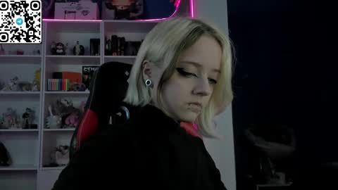 holy_mistresss online show from 05-19-26, 07:58