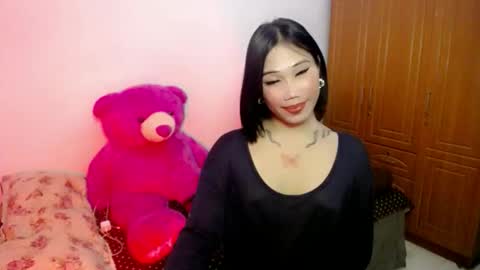 holy_samyx online show from 01-13-26, 01:05