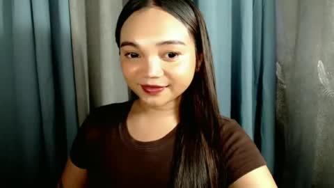 Bella online show from 06-18-26, 12:33