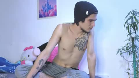      online show from 05-20-26, 03:34