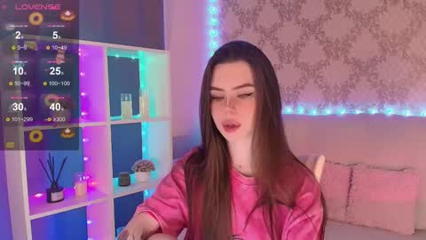 Mia online show from 02-06-26, 04:17