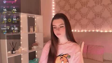 Mia online show from 02-17-26, 03:36