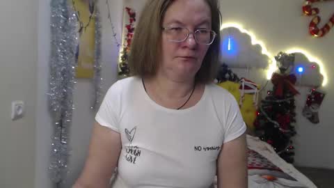 Snapshot of holymilfa chatting on 12-29-24, 07:28 holymilfa online show from 12-29-24, 07:28