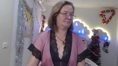 Snapshot of holymilfa chatting on 01-05-25, 10:53 holymilfa online show from 01-05-25, 10:53