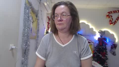 Snapshot of holymilfa chatting on 01-05-25, 02:08 holymilfa online show from 01-05-25, 02:08