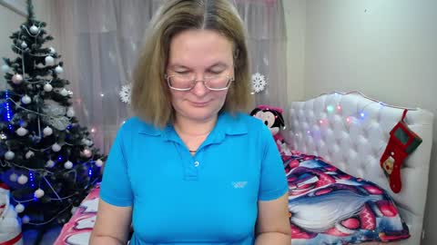 Snapshot of holymilfa chatting on 01-19-25, 04:36 holymilfa online show from 01-19-25, 04:36