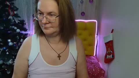Snapshot of holymilfa chatting on 01-21-25, 10:30 holymilfa online show from 01-21-25, 10:30