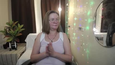 Snapshot of holymilfa chatting on 01-24-25, 05:11 holymilfa online show from 01-24-25, 05:11