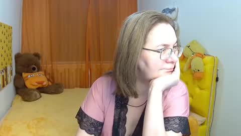 Snapshot of holymilfa chatting on 02-01-25, 02:02 holymilfa online show from 02-01-25, 02:02