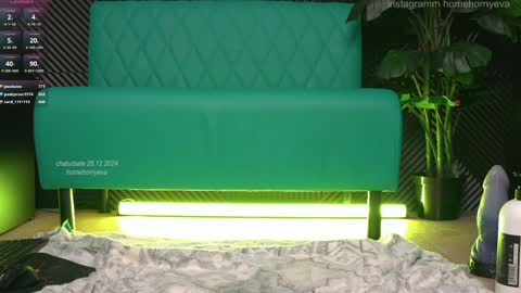 Snapshot of homehornyeva chatting on 12-26-24, 07:45 homehornyeva online show from 12-26-24, 07:45