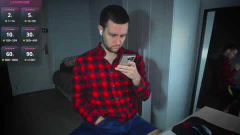 Snapshot of honestandrew chatting on 02-09-25, 08:33 Andrew online show from 02-09-25, 08:33