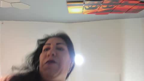 Honey online show from 10-24-25, 07:43