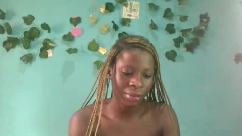 Queen online show from 10-06-25, 09:07