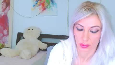 honey_lara online show from 02-05-26, 01:54