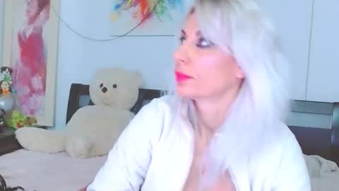 honey_lara online show from 02-22-26, 07:56