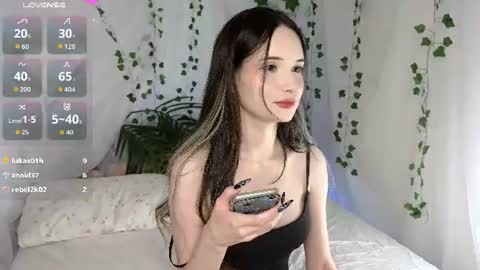 Snapshot of honey_letty chatting on 07-09-26, 01:42 LETTY online show from 07-09-26, 01:42